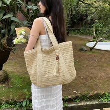 Tassel Straw Weave Travel Tote