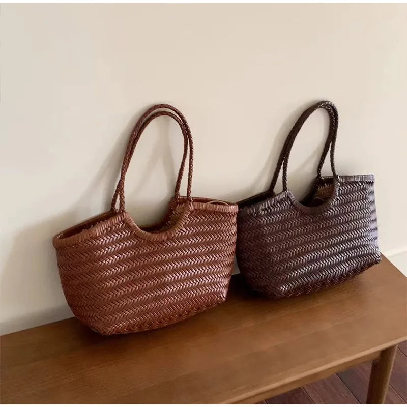 Straw Dumpling Shoulder Bucket Bag